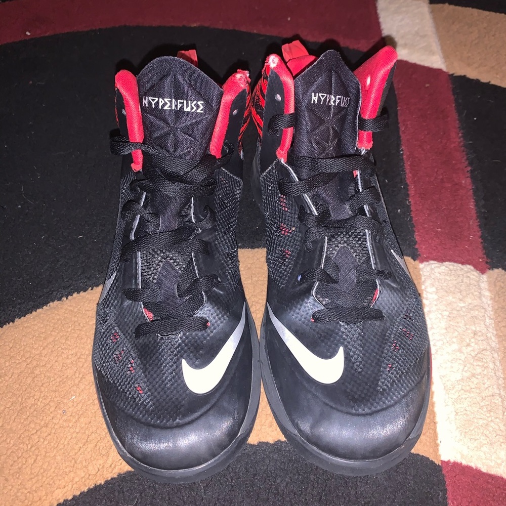 Red & Black Nike Hypefuse Sneakers - Picture 2 of 5